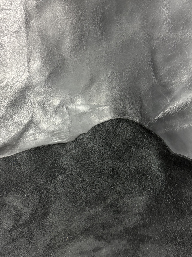 Cuir de vache naturel Cow Side, Noir Grade 1.