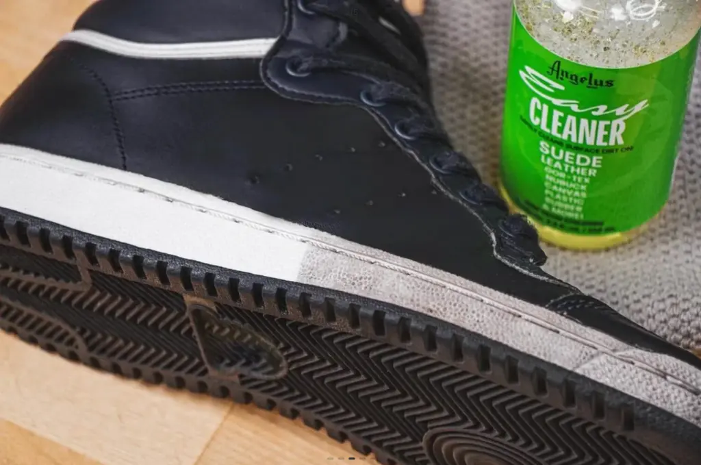 Angelus Easy Cleaner 2.webp