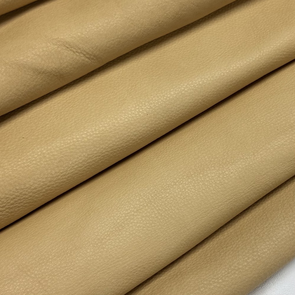 Deercow natural cowhide, cream. A grade.