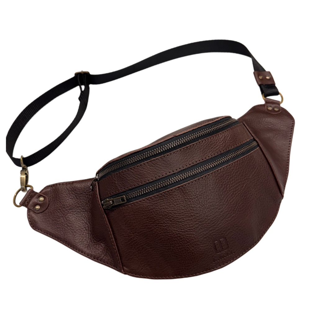 Sac banane en cuir d'Italie.