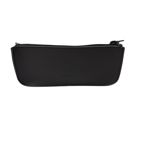 Etui à crayon en cuir.